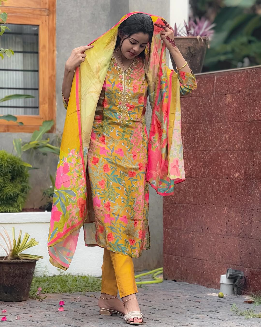 Elegant Floral Yellow Churithar Set - Image 2