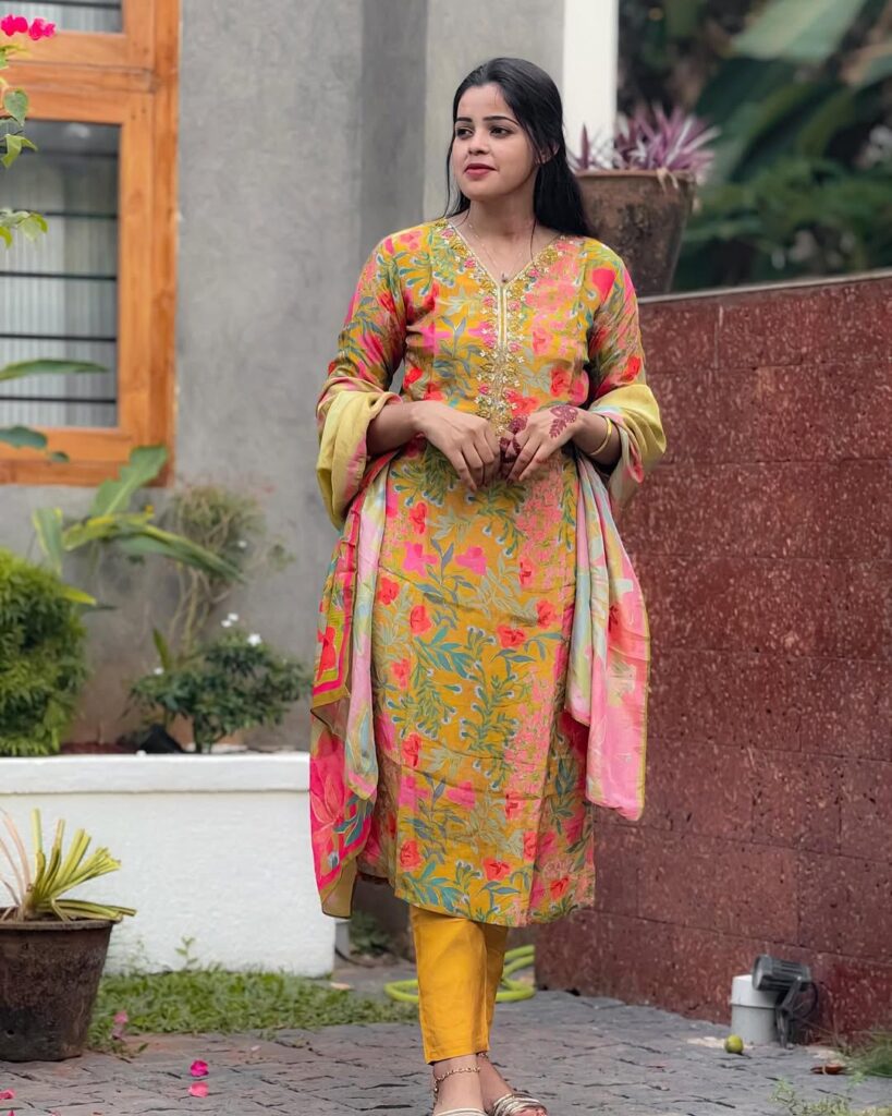 Best churithar material in Kanhangad boutique