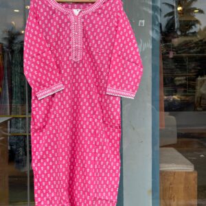 elegent pink 2 piece set in nehna fashion boutique kanhangad