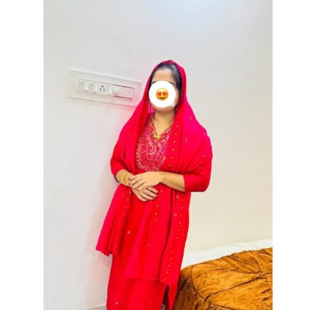 Nahna Fashion Boutique Kanhangad with premium churidar collection